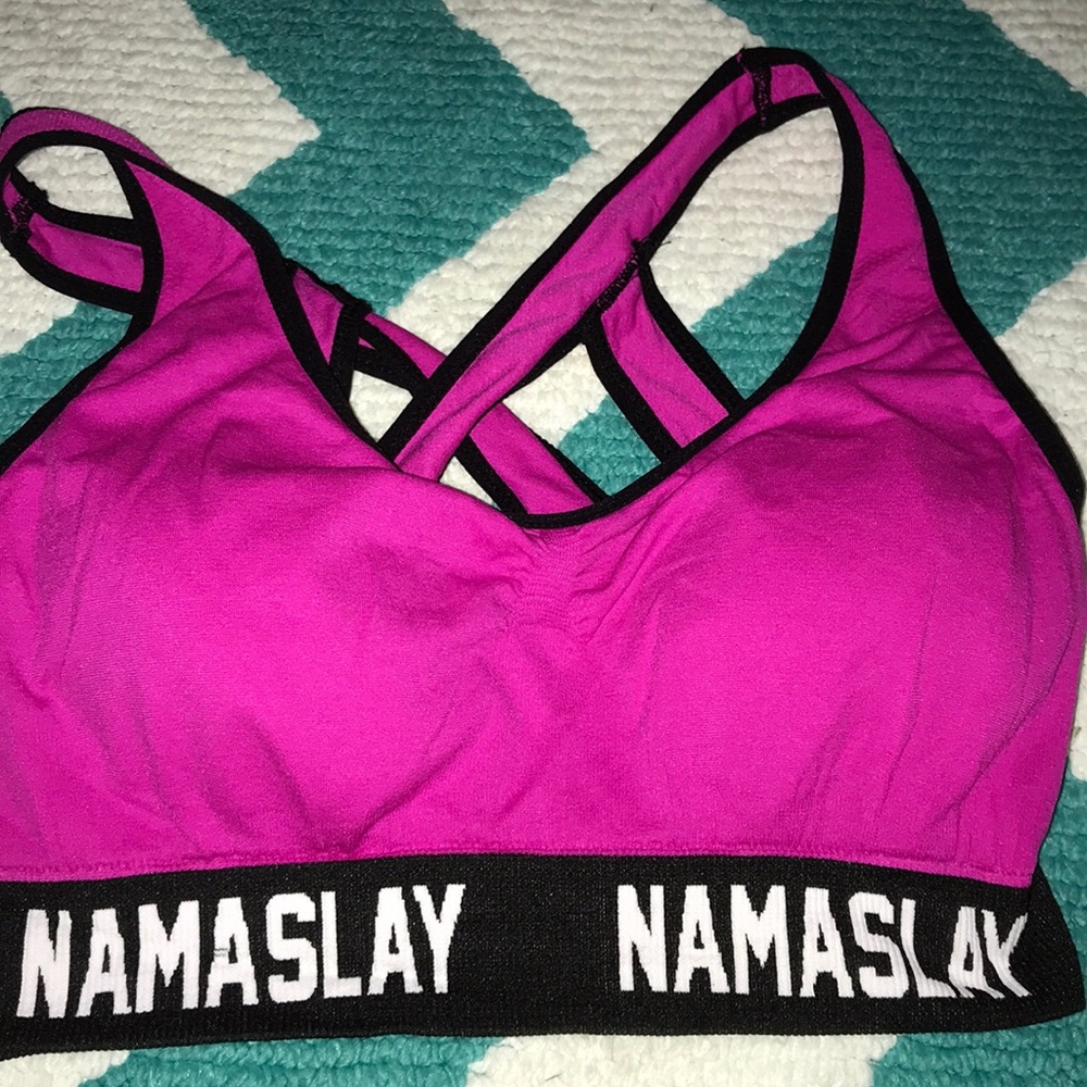 sports bra